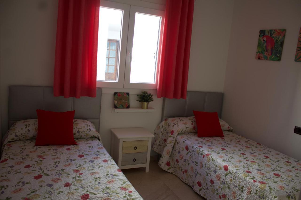 Apartamento Nina 蒂亚斯 外观 照片