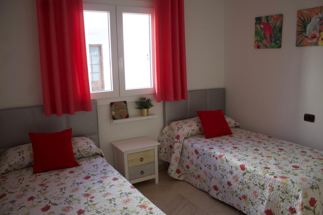 Apartamento Nina 蒂亚斯 外观 照片
