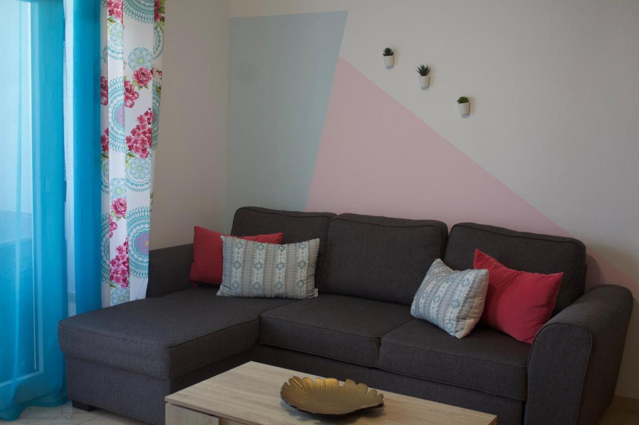 Apartamento Nina 蒂亚斯 外观 照片